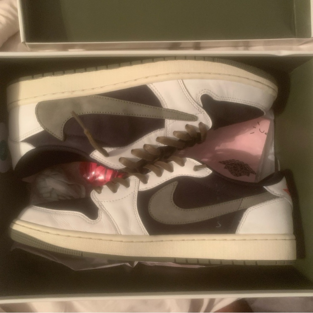 aj1 x travis scott olive size 12m